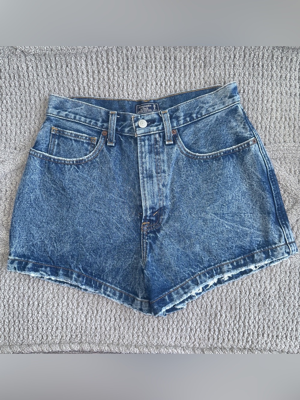 Abercrombie & Fitch Blue Denim Mid Rise Women's Shorts 28/6